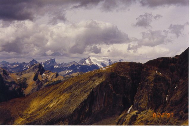 stanleymitchellhut1997014.jpg